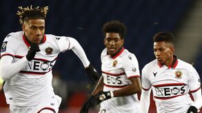 Jean-Clair Todibo (à esquerda)