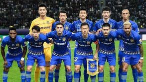 Futebol chinês em crise: os milhões foram-se, as estrelas fogem e até os clubes desaparecem