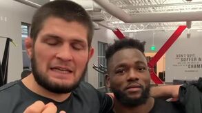 Khabib Nurmagomedov dá 'tareia' a lutador português em trivia futebolística