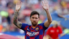 Messi estreou-se pelo Barcelona há 20 anos: o guardanapo que mudou a história do clube