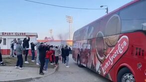 Autocarro do Leixões apedrejado à chegada à Póvoa de Varzim