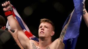 Estrela do UFC vive numa carrinha: «Detesto pagar contas»