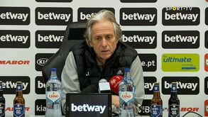 Jorge Jesus elogia Lucas Veríssimo: «É quase imbatível no um para um»