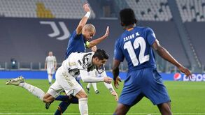 Ferdinand e Joe Cole rendidos a Pepe: «Pegava nestes clips e dava-os aos jovens centrais»