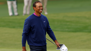 Tiger Woods regressa a casa quase um mês depois de acidente de viação