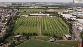 Visita guiada ao luxuoso centro de treinos que os jogadores do Liverpool não gostam