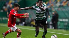 Barcelona avalia Nuno Mendes: lista de interessados no defesa do Sporting engrossa