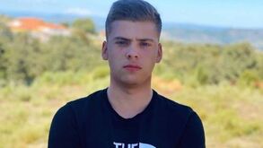  Jovem jogador de futsal morre em violento despiste de carro 