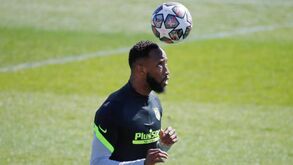 Enorme susto no At. Madrid: Dembelé desmaia em pleno treino