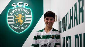 Guilherme Santos assina contrato profissional com o Sporting
