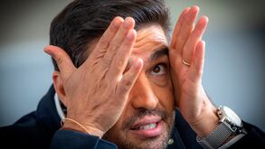 Abel Ferreira e a pulseira preta e branca: «Procurem o significado...»