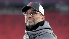 Liverpool quer reduzir folha salarial e estes cinco jogadores estão na porta de saída