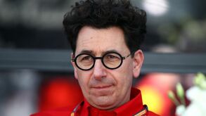 Chefe da Ferrari 'arrasa' Sebastian Vettel: «Finalmente podemos contar com dois pilotos»