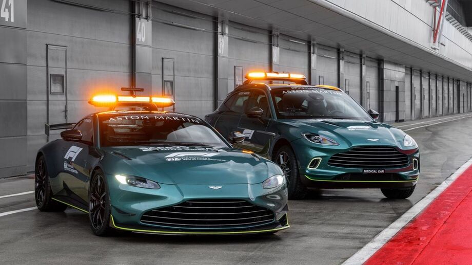 Nova marca e novas cores: eis os 'safety' e 'medical car' da Fórmula 1 em 2021