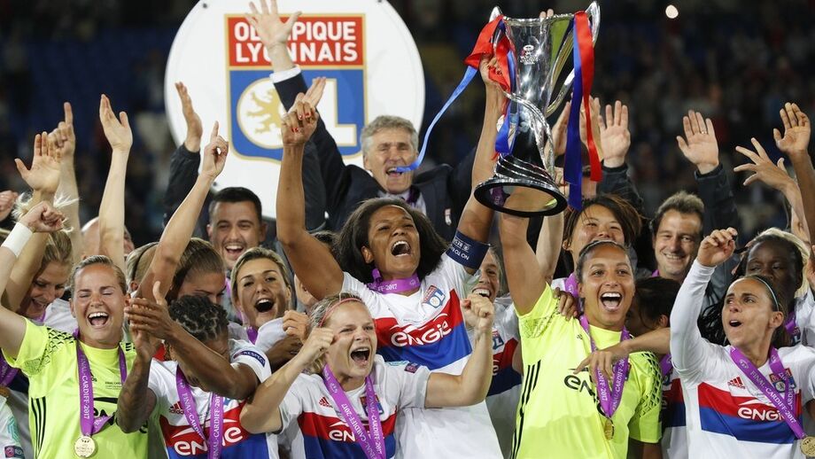 Blessing Lumueno explica a hegemonia do Lyon no futebol feminino: «São monstros competitivos»