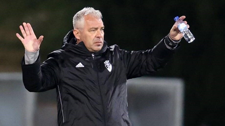 Farense tem de fazer
