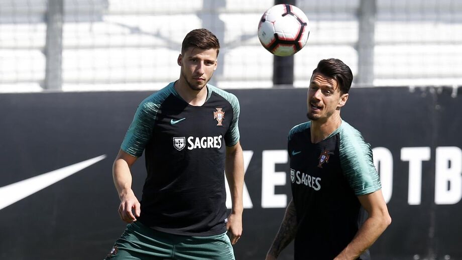 Confiança em José Fonte e Rúben Dias
