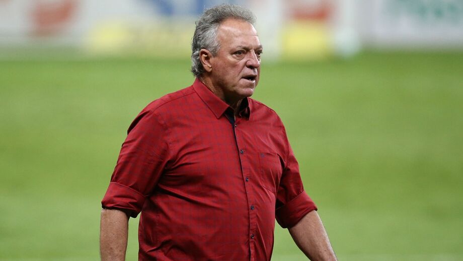 Abel Braga: «Jorge Jesus tentou almoçar comigo e eu disse 'não vou'»