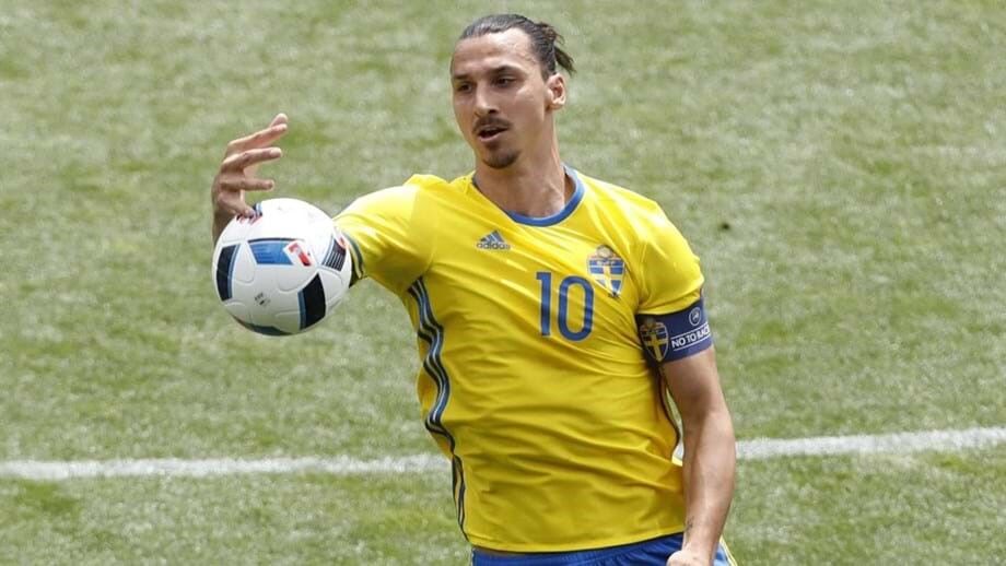 Bayern tentou contratar Ibrahimovic: «É grande jogador mas as exigências dele eram também divinais»