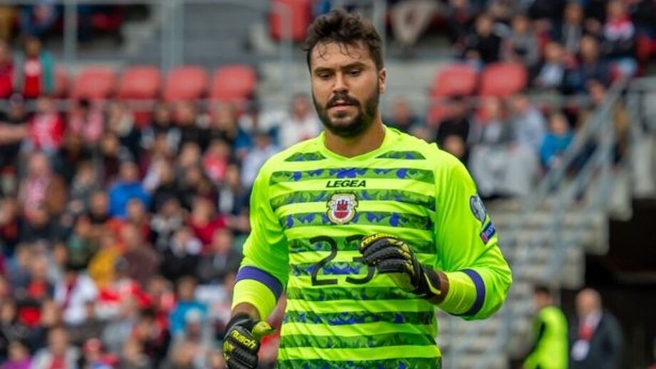 Elogios rasgados a Dayle Coleing: «Um dos três melhores guarda-redes do Mundo»