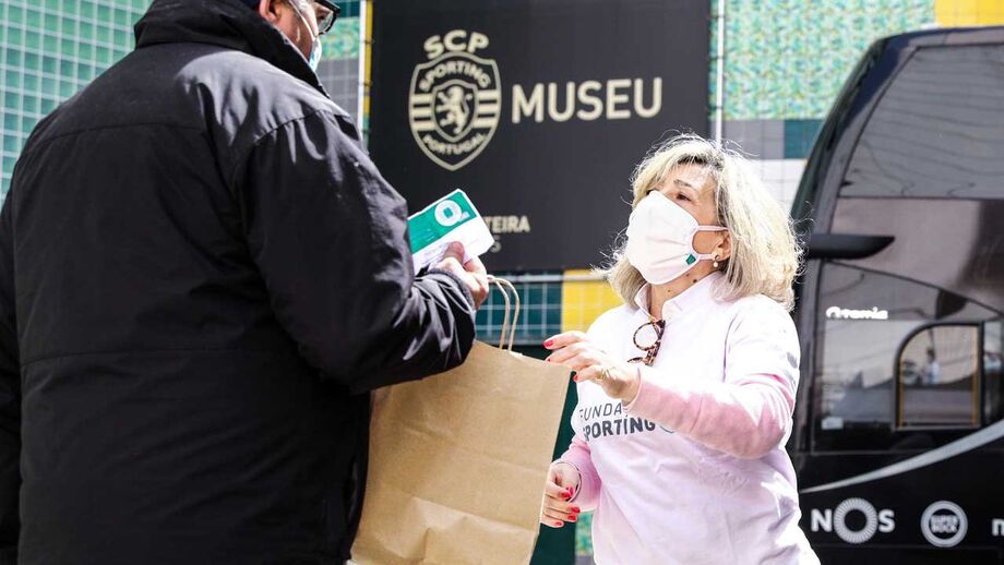 Fundação Sporting distribui refeições
