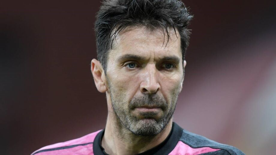 Buffon vai cumprir um jogo de suspensão por blasfémia