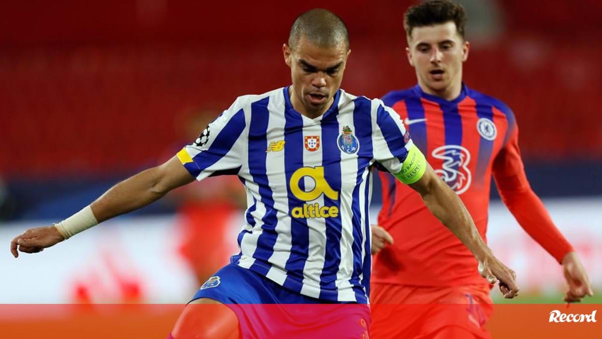 Pepe entrou para clube muito restrito central no top-10 dos mais veteranos na Champions - FC Porto