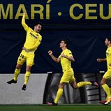 Villarreal vence Arsenal em jogo com duas expulsões