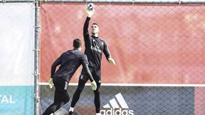 «Vlachodimos deixou bem claro o desejo de sair»: análise às palavras do guarda-redes do Benfica