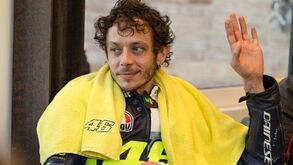 Rossi responde às críticas de antigo campeão mundial: «Antes lambia-me o rabo...»