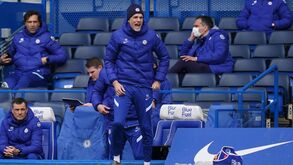 Tuchel fica irritado com goleada sofrida pelo Chelsea e aponta ao FC Porto: «Sacudir este momento»