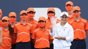 Ashleigh Barty revalida título em Miami após desistência de Bianca Andreescu