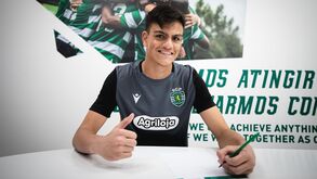 Pedro Miguéis assina contrato profissional com o Sporting