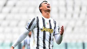 Dos murros na parede ao silêncio total: italianos revelam o que Ronaldo fez depois do jogo 