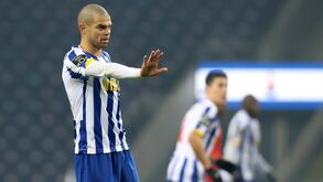 Pepe: «Porque é que Jorge Jesus não falou quando os seus jogadores pisaram o Corona?»