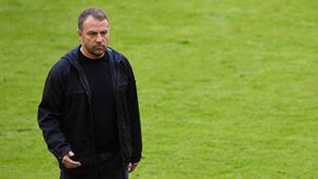 Hansi Flick confirma saída do Bayern: «Quero dar por terminado o contrato no fim da época»