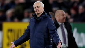José Mourinho acaba de sair e a imprensa já avança nomes de possíveis sucessores