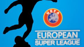 Tribunal de Madrid proíbe UEFA, FIFA e Federações de punir clubes da Superliga