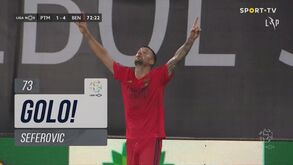 Florentino já tem a caderneta do Benfica campeão: «Esta coleção é boa para recordar a conquista do título»