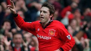 Sharpe recorda como Ferguson o obrigou a deixar a namorada: «Mandei-a de volta para Birmingham»