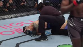 UFC: Chris Weidman parte a perna em momento arrepiante