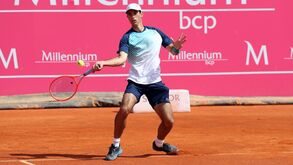 Nuno Borges ultrapassa Thompson e segue para a segunda ronda do Estoril Open