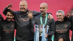 Mais um troféu para Guardiola: Aí vão trinta e já está no pódio dos mais titulados
