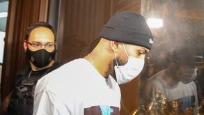 Gabigol paga multa e livra-se de processo após ter sido apanhado num casino clandestino