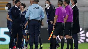 Revolta no FC Porto: Conceição expulso, Rui Cerqueira de cabeça perdida e 'blackout' após empate