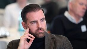 297 ficheiros de conteúdos pornográficos depois, Metzelder pede 