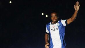 Álvaro Pereira aposta que castigo a Sérgio Conceição “vai reforçar a equipa”