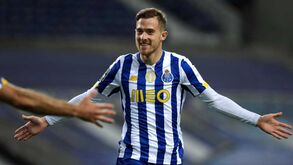 Toni Martínez: «Vamos dar guerra até ao último dia»