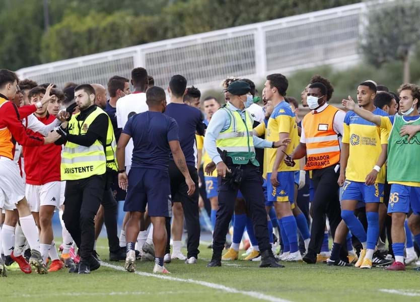 Ifeanyi é campeão da Liga Revelação Sub-23 2021/2022 com Estoril Praia, de  Portugal - CSR Sports