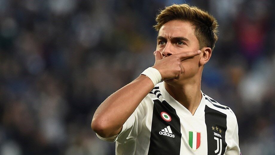 Agora foi na Juventus: Futebolistas continuam a não perceber o que significa 'confinamento'